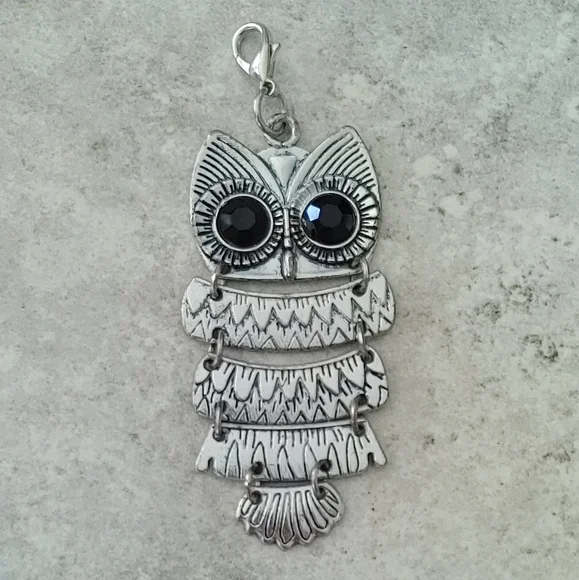 Vintage Large Dangling Owl Pendant - Picture 3 of 9